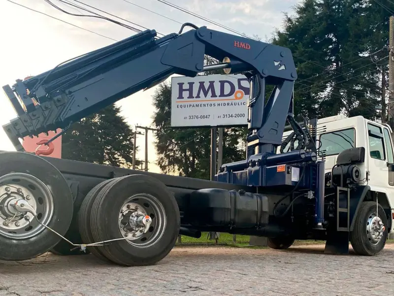 Guindaste veicular hidráulico HMD 4.521 a 40.042